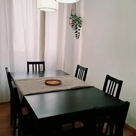 Pensión Amplia Habitación Cama Doble