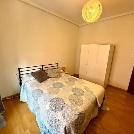Amplia Habitación Cama Doble *